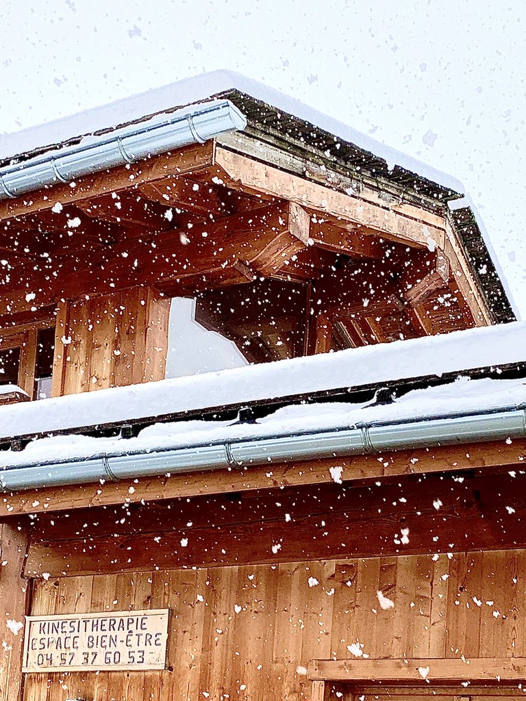 la cabinet de kinésithérapie de Landry sous la neige